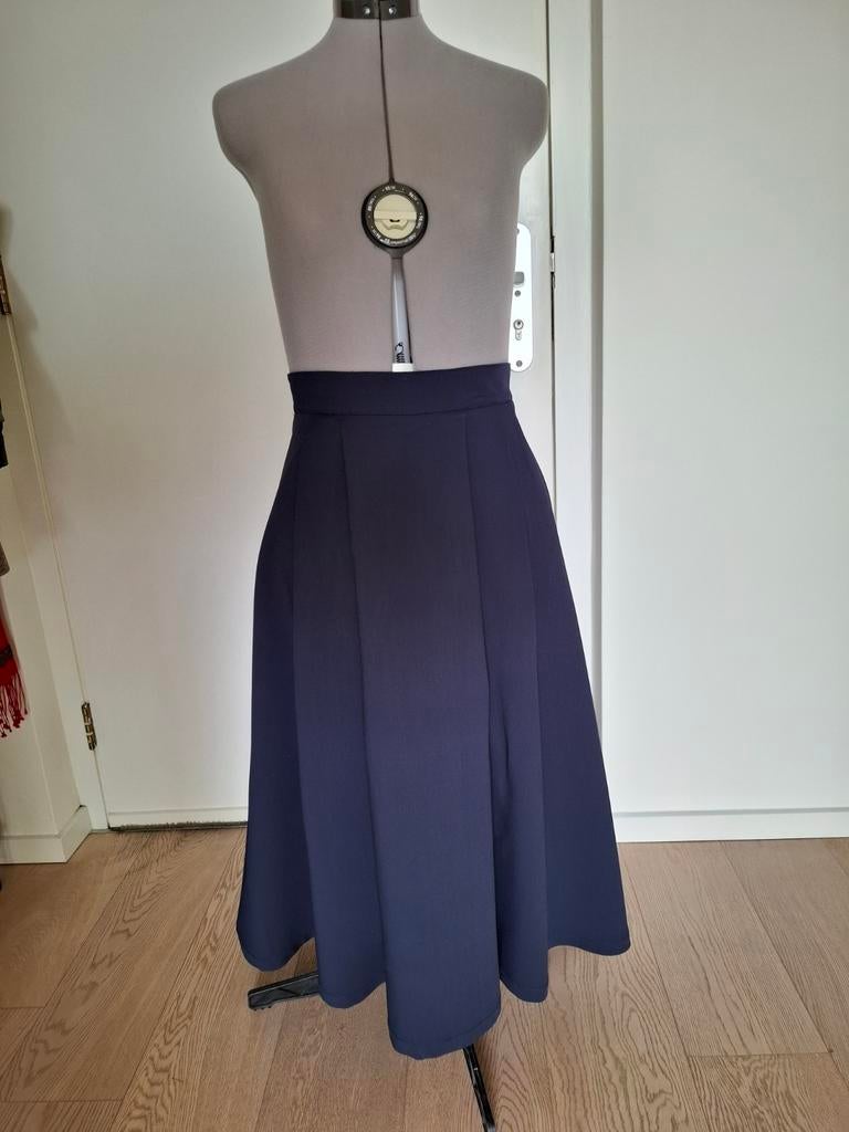 Prachtige donkerblauwe midi rok met zakken van Zara, Ophalen of Verzenden, Zo goed als nieuw, Blauw, Galajurk