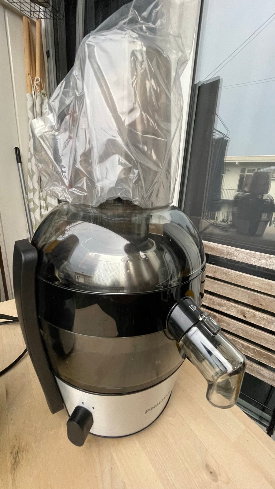 2x Philips Viva Collection HR1836 sapcentrifuge  Juicer, Ophalen, Gebruikt, Elektrisch, Sapcentrifuge