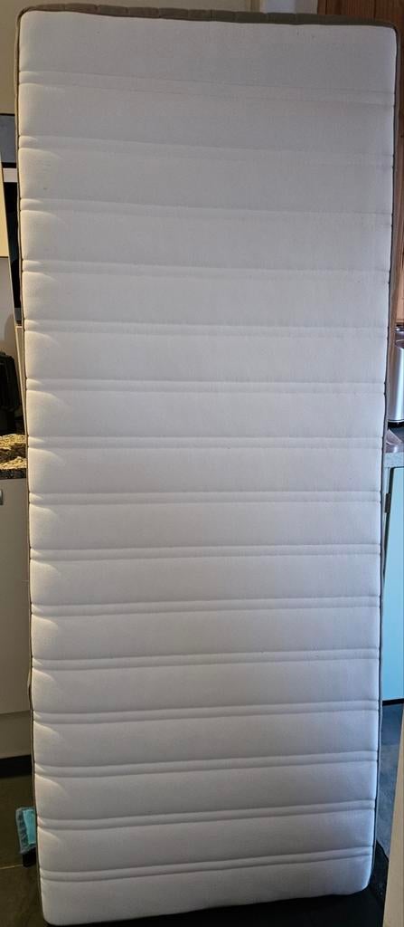 Matras 200x80 cm - Zeer goede staat, Huis en Inrichting, Slaapkamer | Matrassen en Bedbodems, Ophalen, Eenpersoons, Zo goed als nieuw
