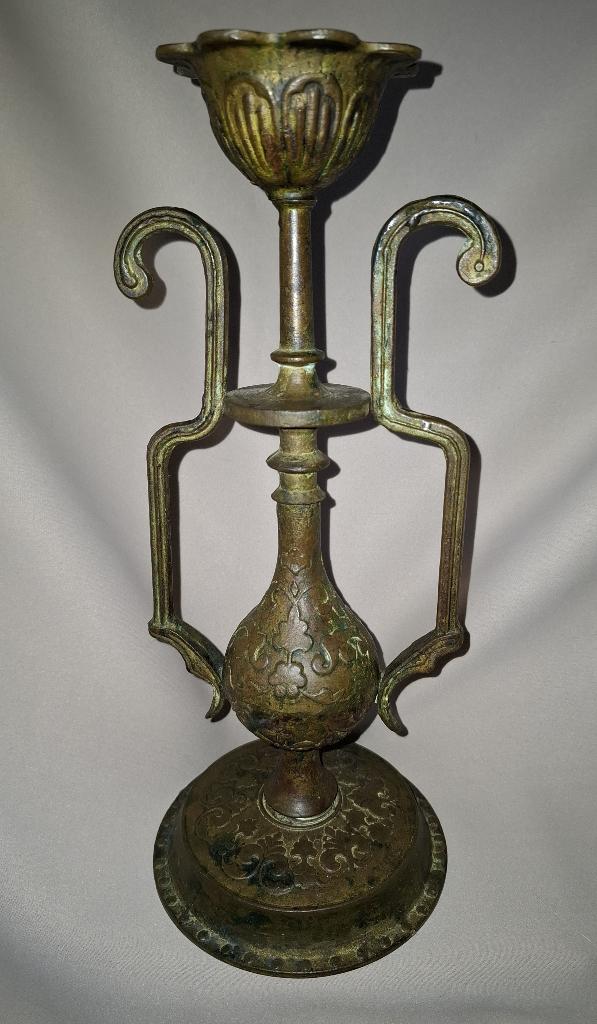 Antieke bronzen lotus kandelaar met lotus - Sovjet/Rusland, Verzenden, Koper of Brons