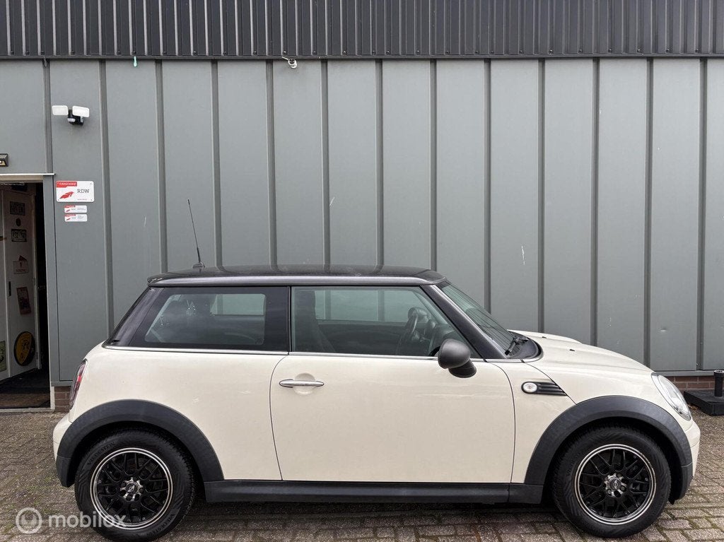 Mini Mini 1.6 One Salt Airco - 6Bak - Onderhouden - APK, Voorwielaandrijving, Euro 5, 4 cilinders, 4 stoelen