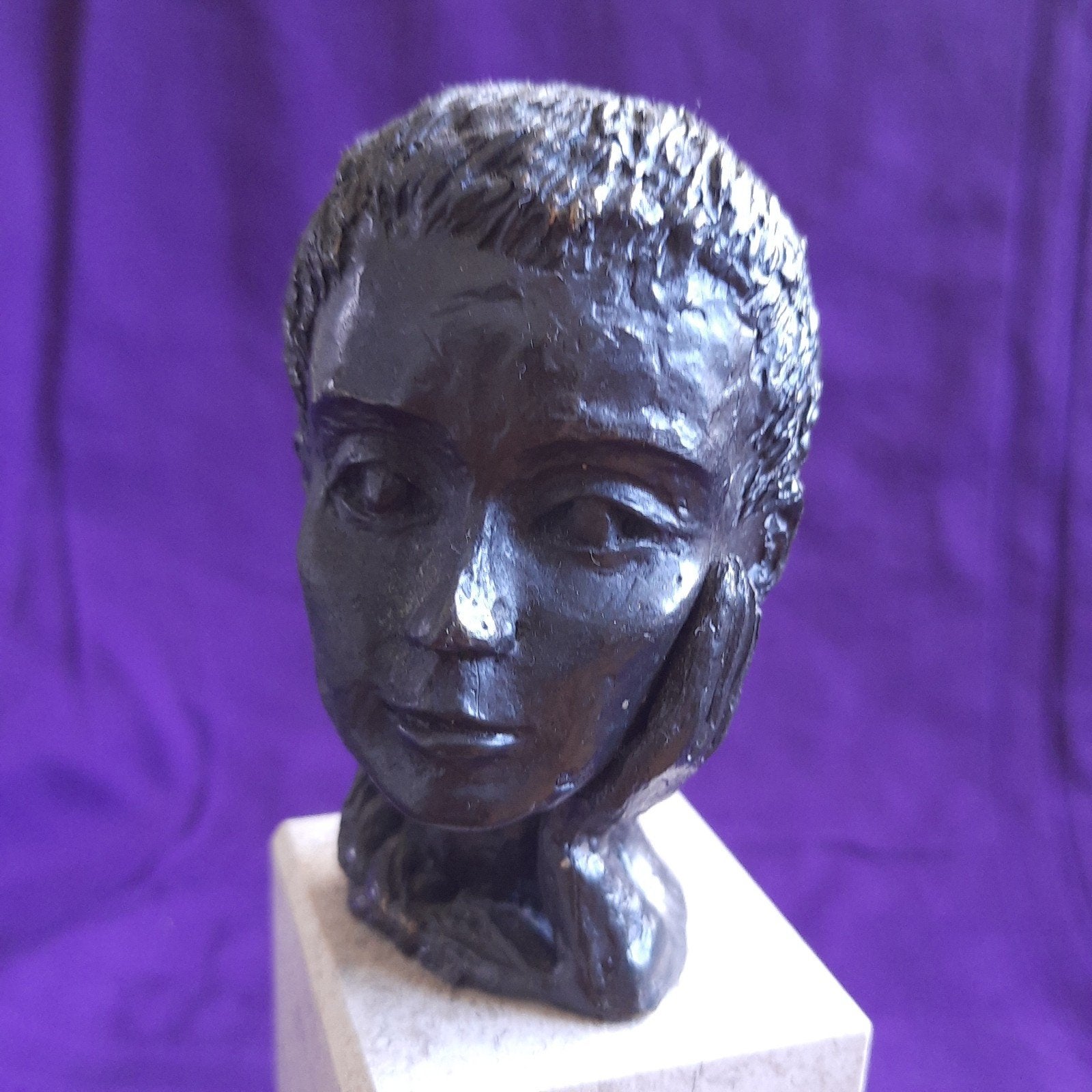 Beeld 'Luisteren' Astrid Veldhuyzen-Koppen (1952 Utrecht), Verzenden