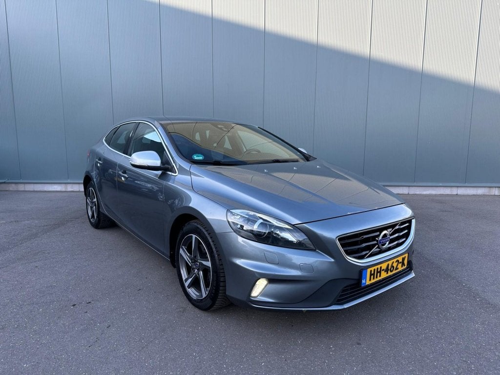 Volvo V40 2.0 D2 R-Design Bns TREKHAAK | ONDERHOUDSBOEKJE !, Auto's, Voorwielaandrijving, Euro 6, 4 cilinders, 1969 cc