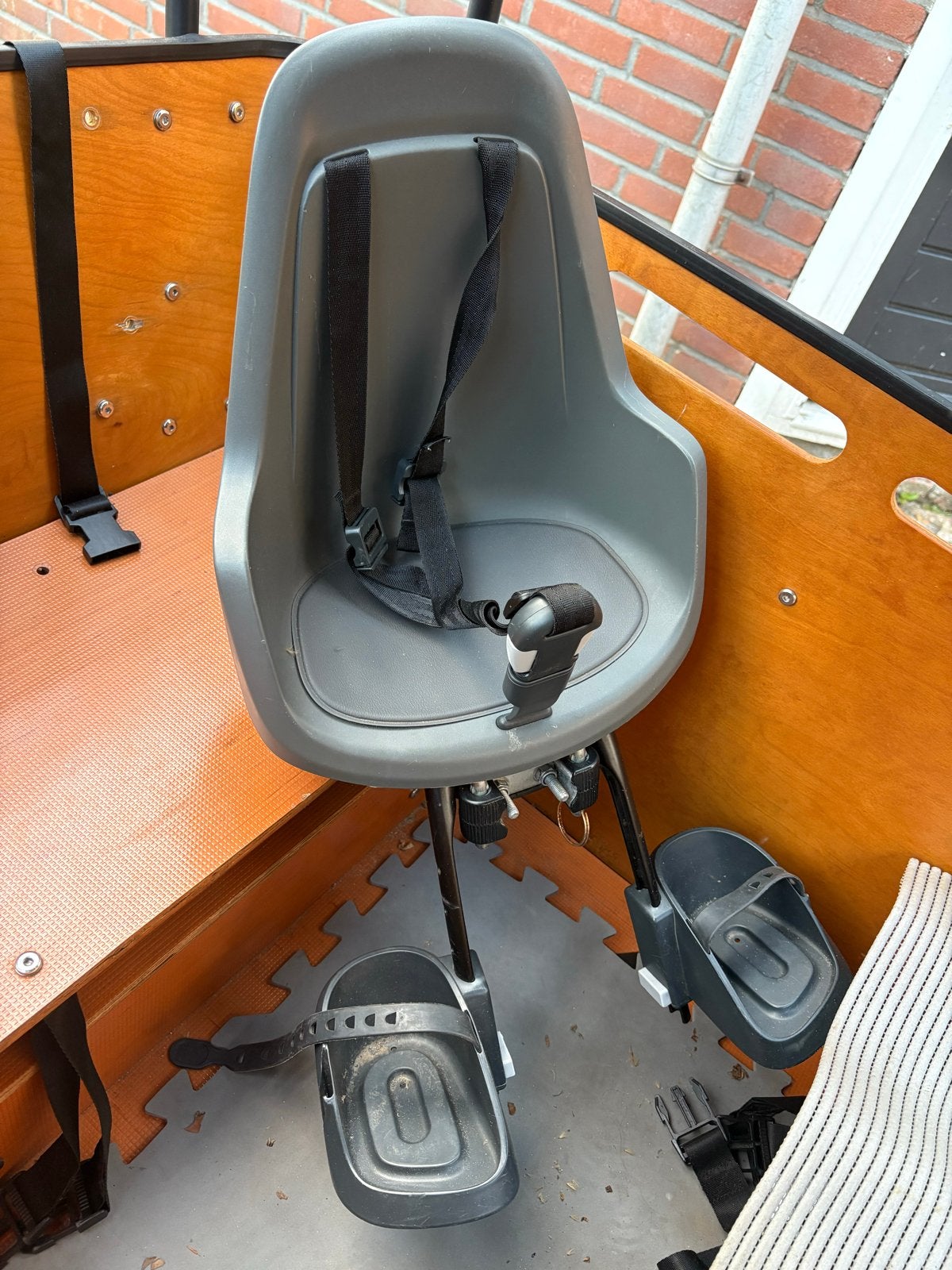 Bevestiging + Bobike Exclusive Mini fietszitje voor bakfiets, Ophalen, Voorzitje, 0 t/m 13 kg, Gebruikt