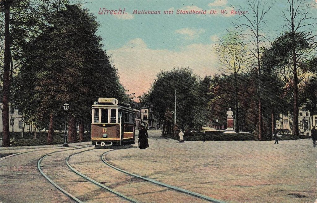 702-151-047 Utrecht Maliebaan Met Standbeeld Dr W Reiger, Verzamelen, Ophalen of Verzenden, Voor 1920, Utrecht