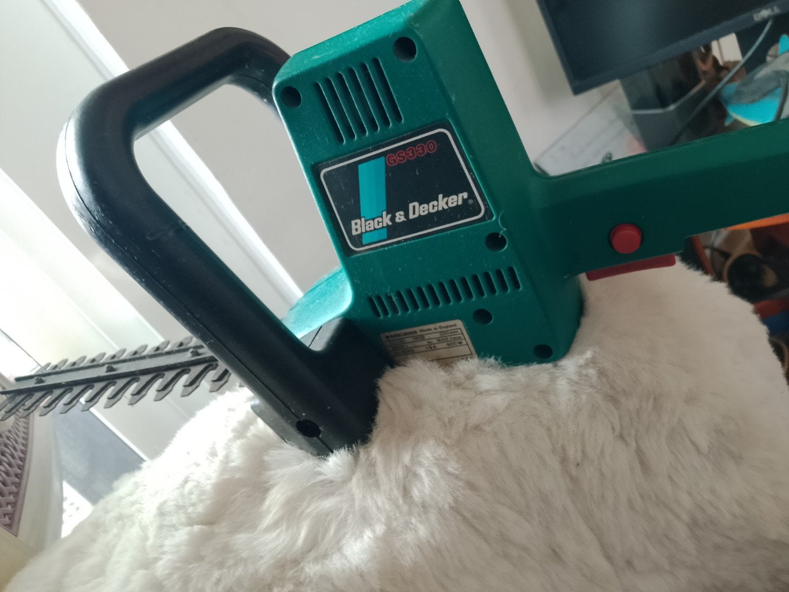 Black & Decker GS330 Heggenscharen - Elektrisch, Ophalen of Verzenden, Gebruikt, Elektrisch, Black & Decker