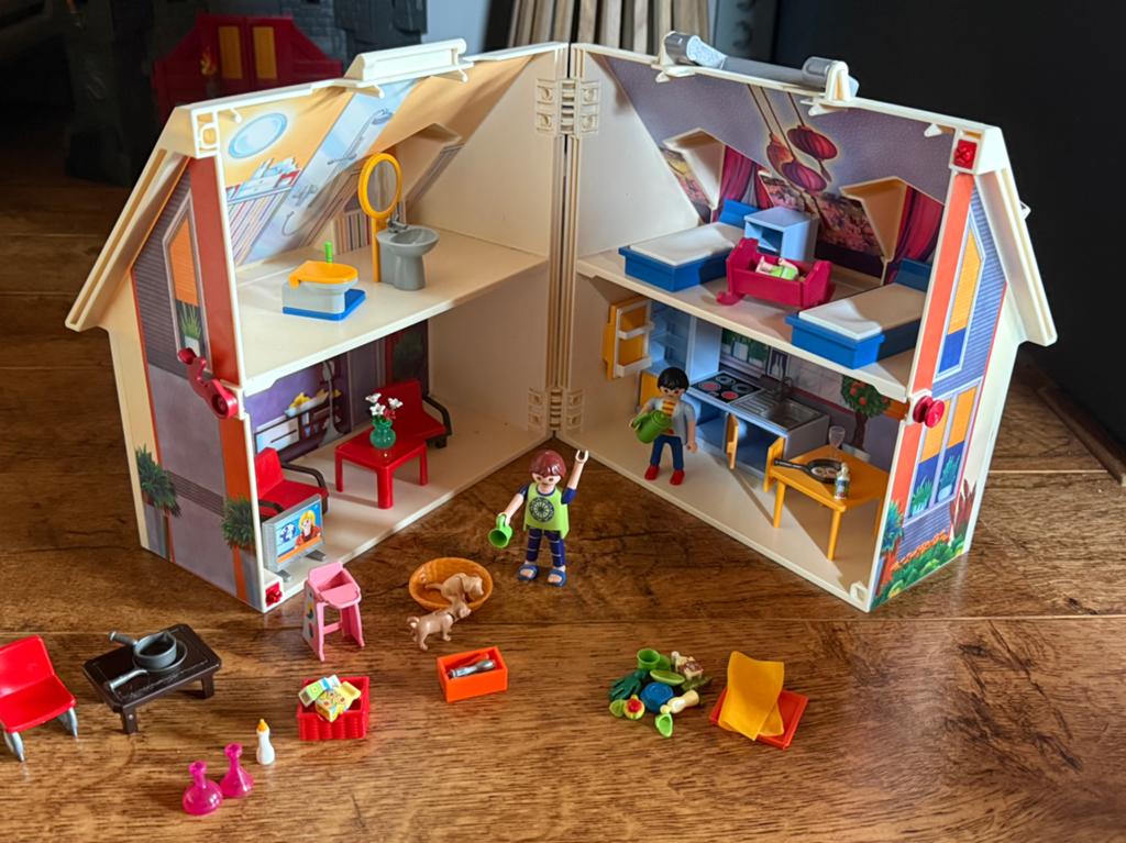 Playmobiel poppenhuis 5167, Kinderen en Baby's, Speelgoed | Playmobil, Ophalen of Verzenden, Zo goed als nieuw
