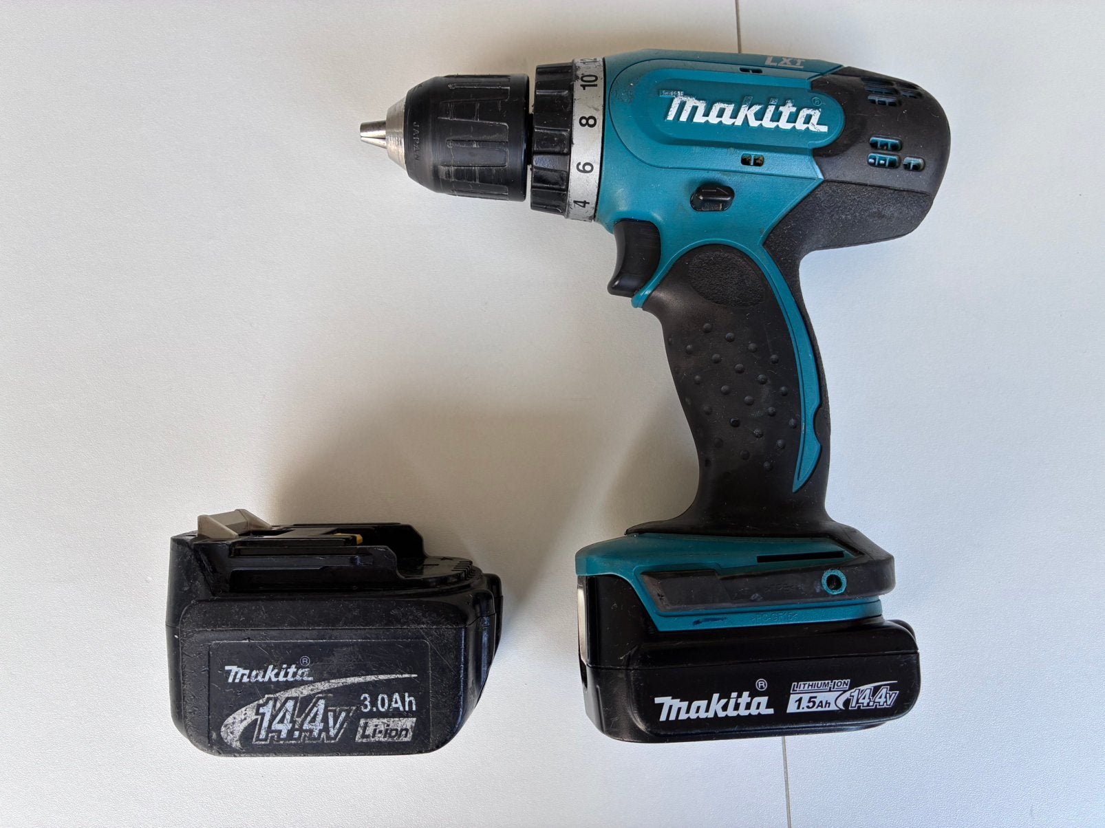 Makita schroef boor machine 14,4v met 2 accu’s, Ophalen of Verzenden, Zo goed als nieuw, Minder dan 400 watt, Boormachine