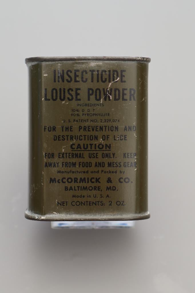 Louse powder, Foot powder and First Aid Dressing WW2 USA, Verzamelen, Ophalen of Verzenden, Landmacht, Amerika, Overige typen