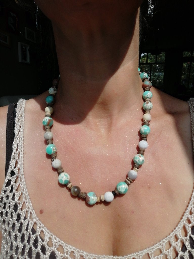 Nieuwe zelfgemaakte ketting keizer jaspis en kokos kralen, Sieraden, Tassen en Uiterlijk, Kettingen, Overige kleuren, Nieuw, Verstelbaar