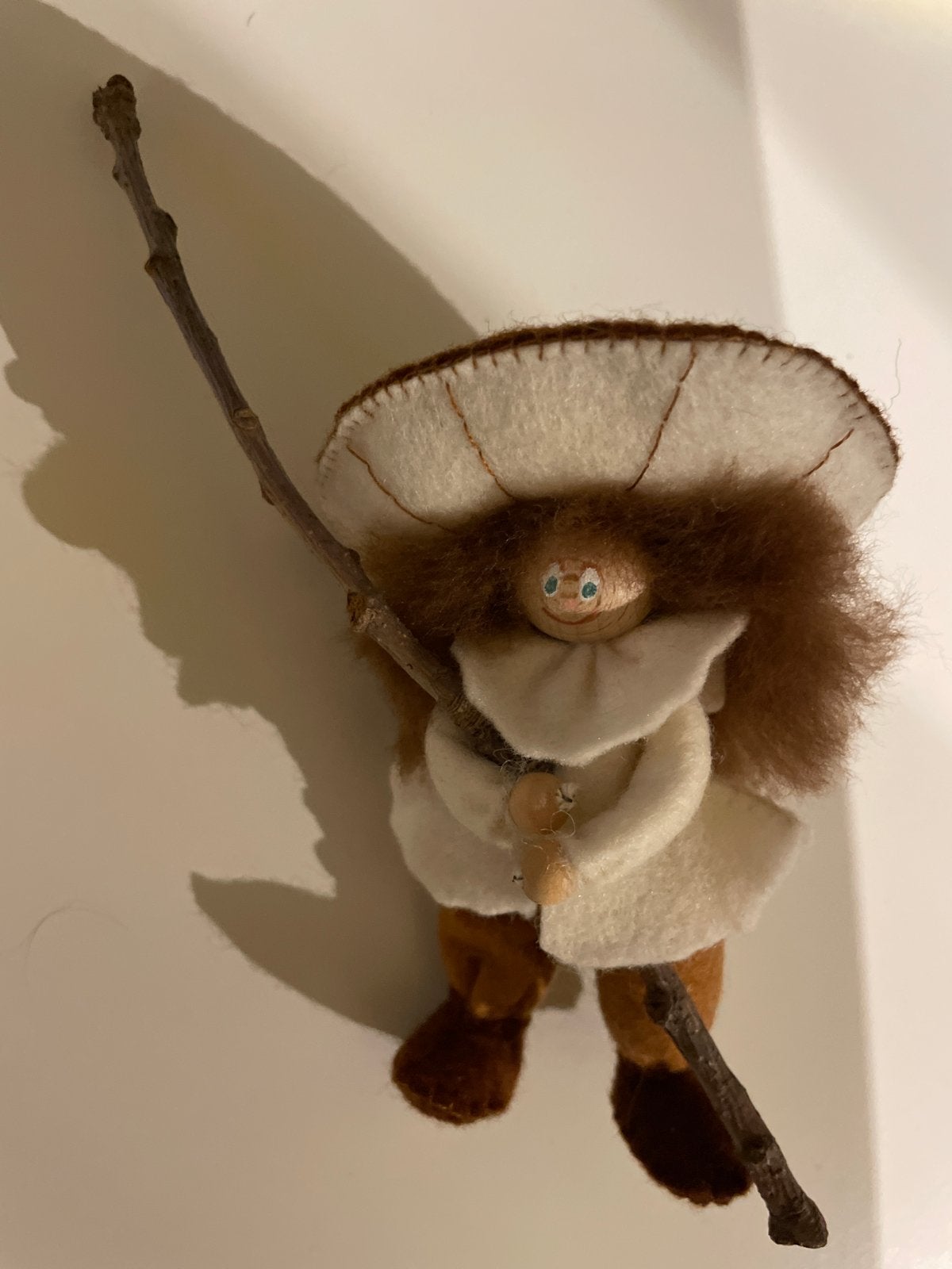 Schattig Vilt Kaboutertje met Paddenstoelhoed, Ophalen of Verzenden, Zo goed als nieuw, Versiering, Wolvilt