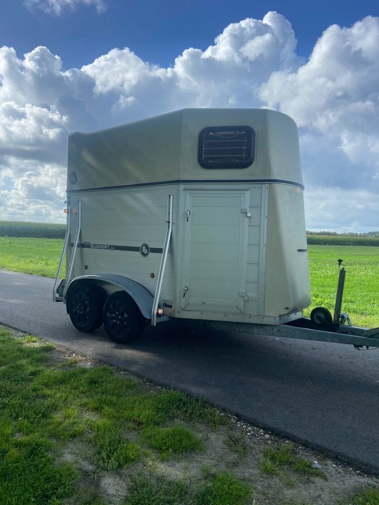 2 Prds Aluminium Blomert met Aluminium bodem., Ophalen of Verzenden, Gebruikt, Aluminium, 2-paards trailer
