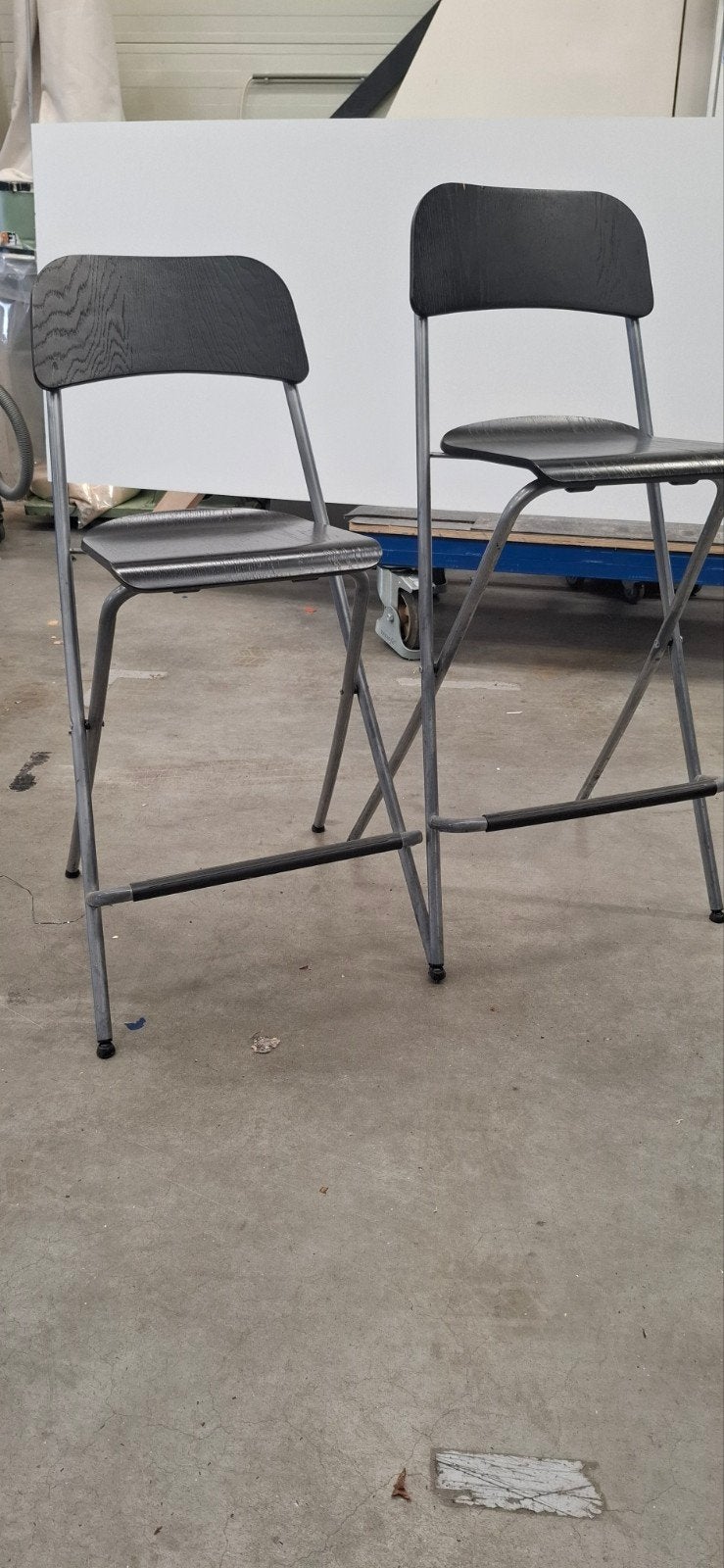 Set van 2 bar krukken - 65 en 75 cm hoog, Ophalen, Gebruikt, Met voetsteun, 60 tot 90 cm