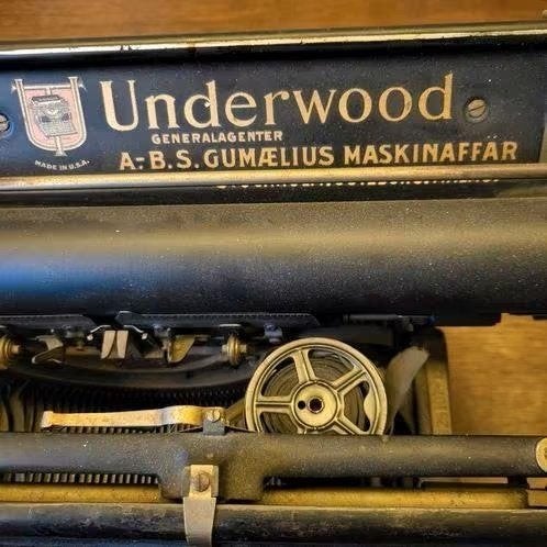 Oude typemachines, Diversen, Typemachines, Ophalen