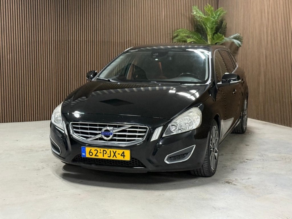 Volvo V60 1.6 T4 (bj 2011, automaat), Auto's, Volvo, Stof, Gebruikt, 4 cilinders, 179 pk