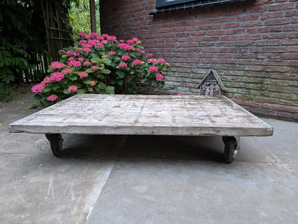 Steenschot tuintafel op wielen 140 x 97 cm, Tuin en Terras, Tuintafels, Ophalen, Gebruikt, Rechthoekig, Hout