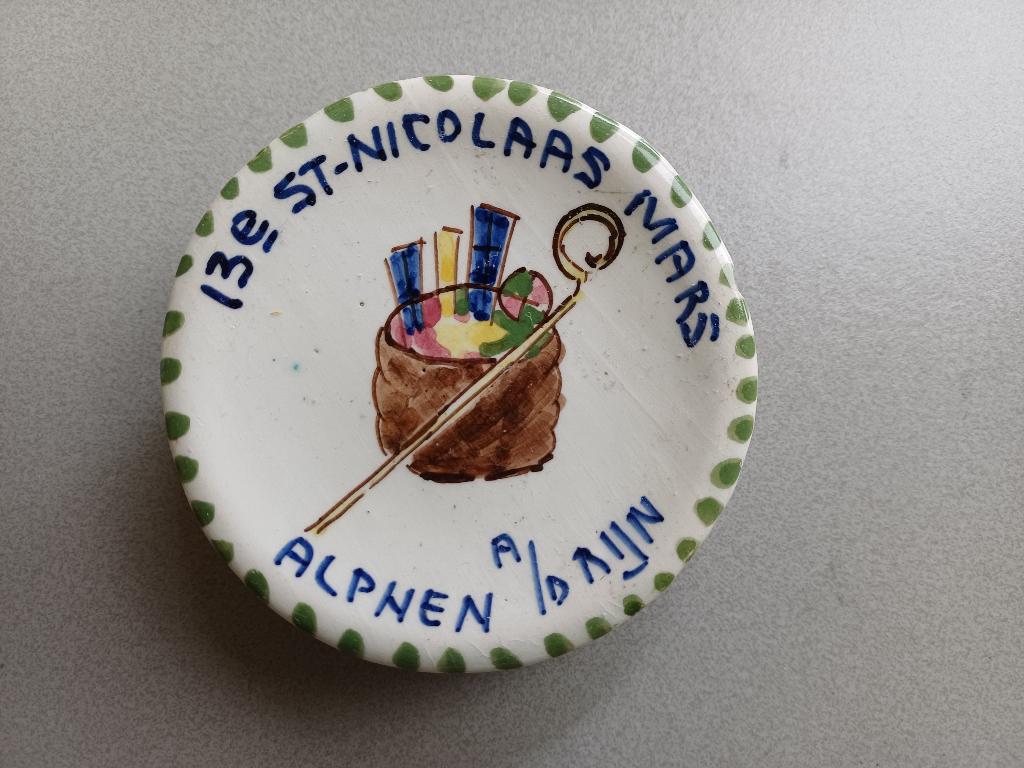 Schoteltje Wandbordje 13e St. Nicolaasmars Alphen a/d/ Rijn, Ophalen of Verzenden, Overige materialen