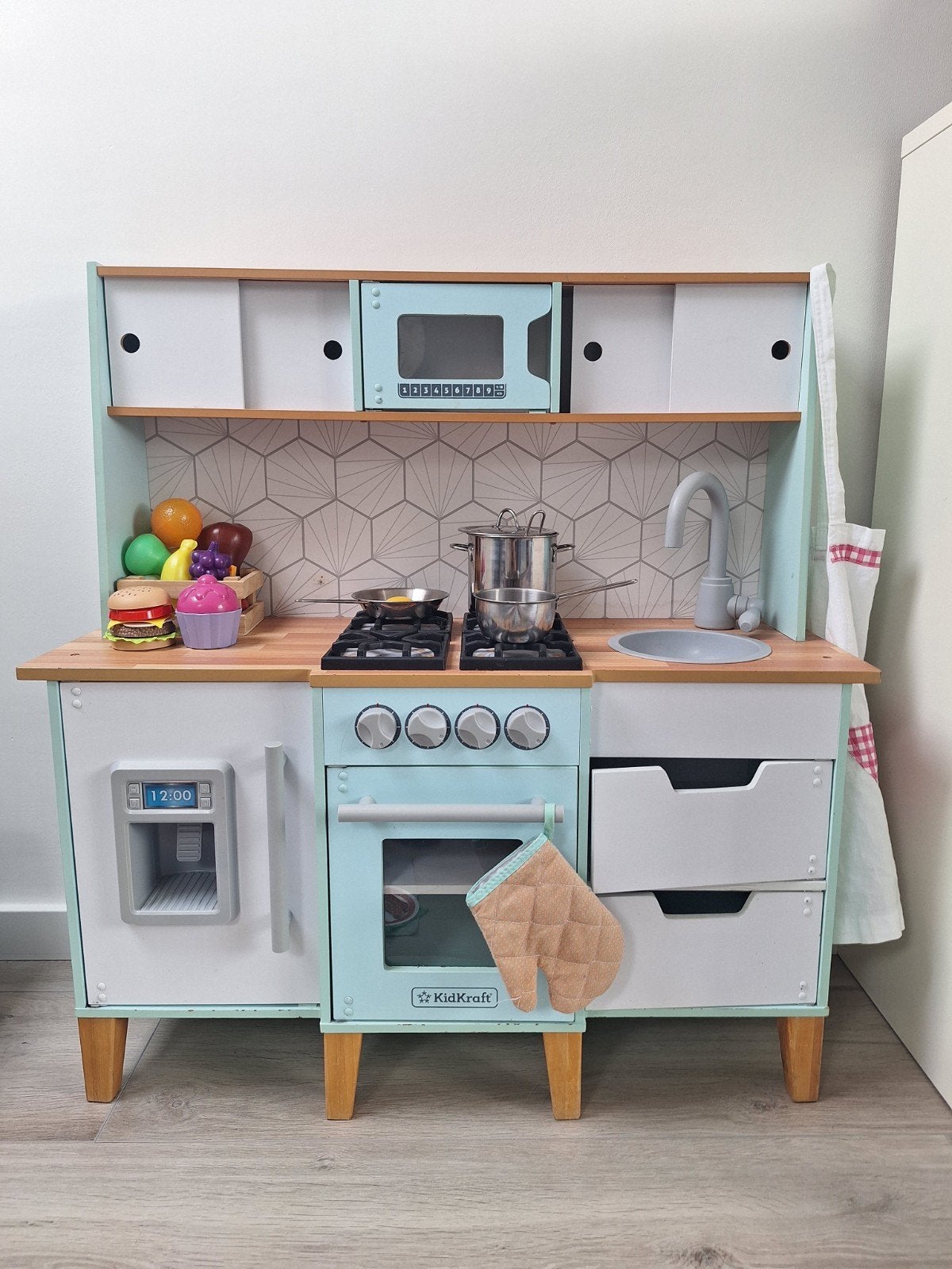 KidKraft speelkeuken met accessoires, Ophalen, Gebruikt, Taal en Lezen