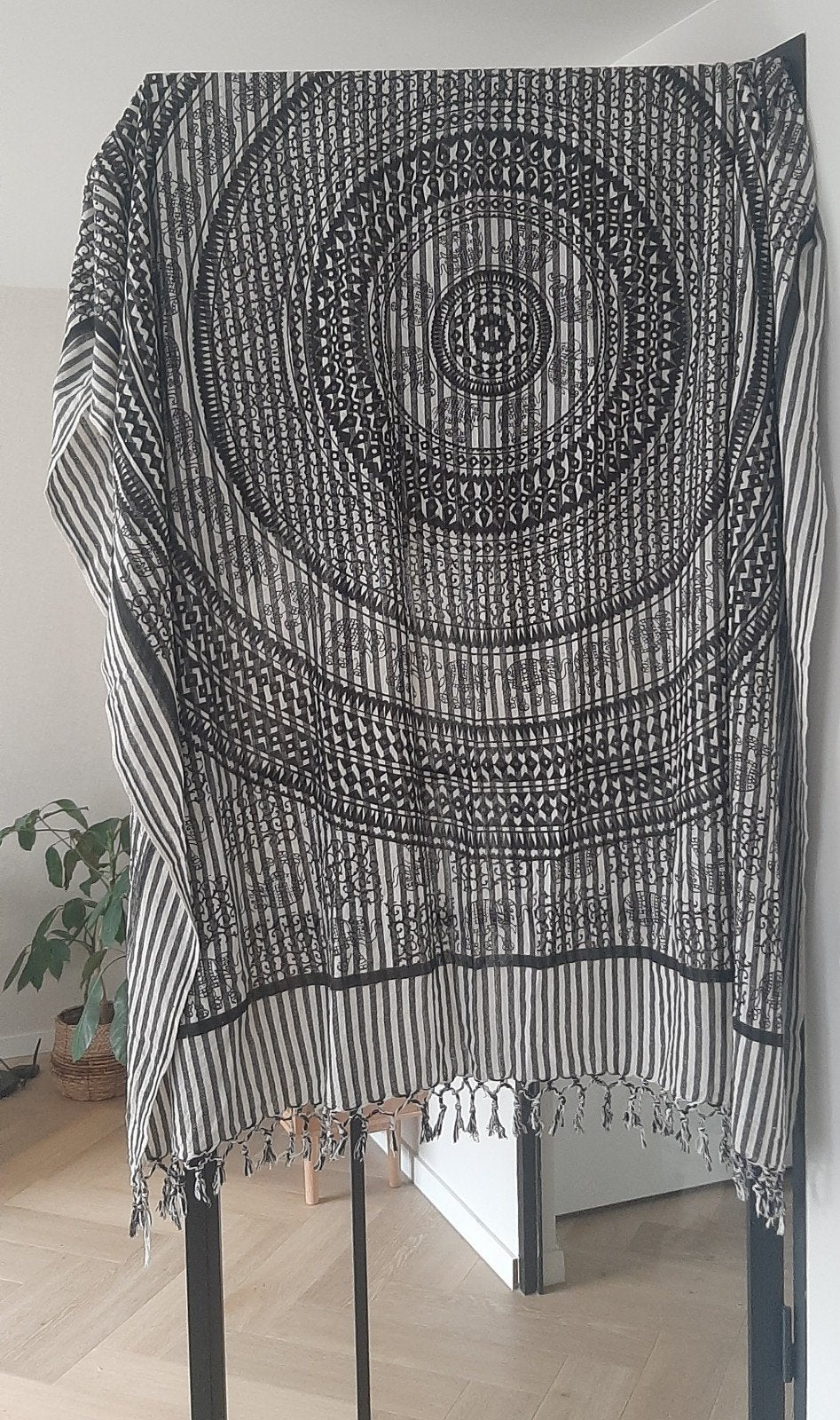Mooi plaid 240x195 cm - Als nieuw, veelzijdig te gebruiken, Katoen, Met franjes/kwastjes, Ophalen of Verzenden, Zo goed als nieuw