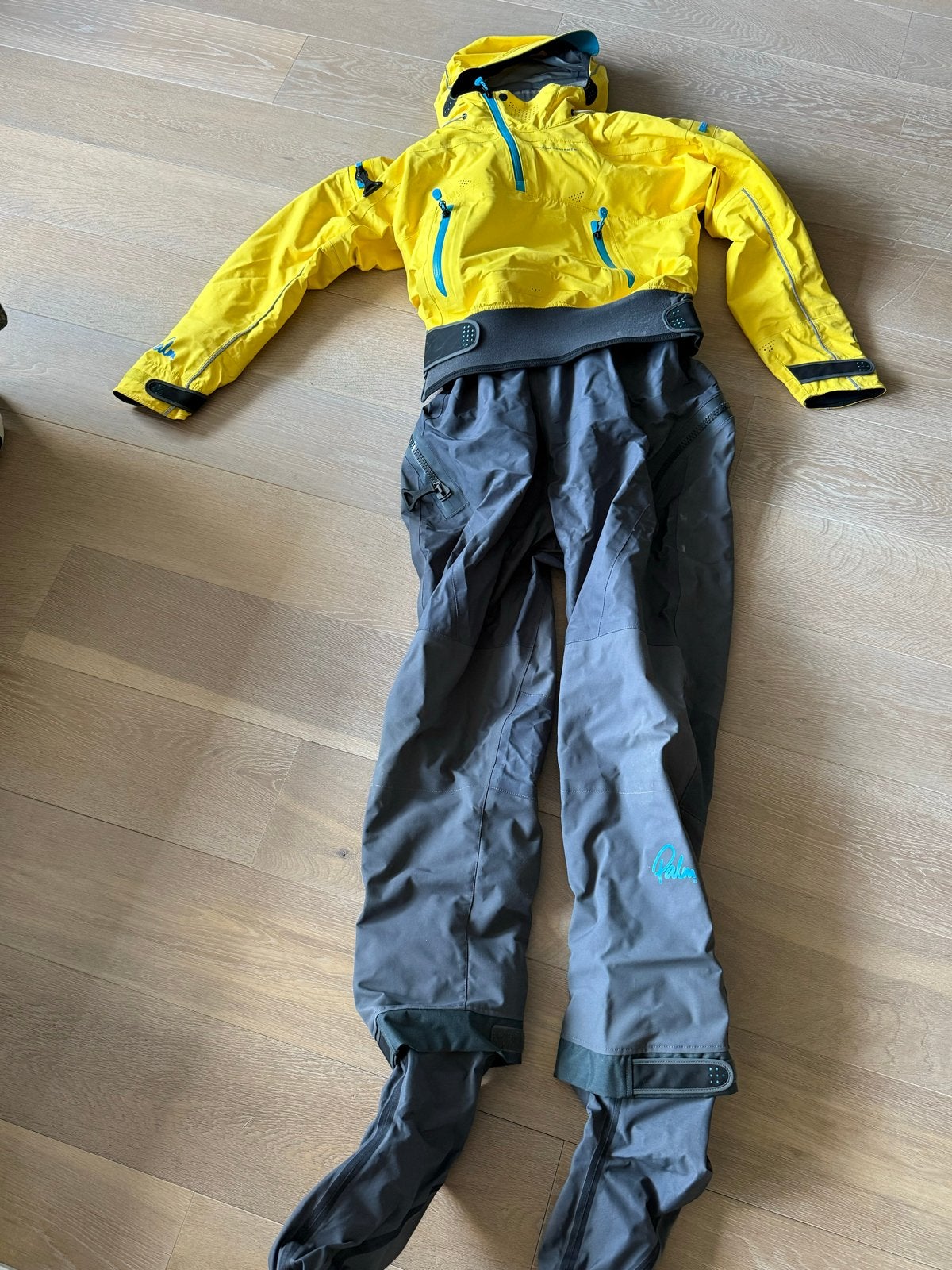 Droogpak dames Palm Equipment - L - Kayak, SUP, Kitesurf, Watersport en Boten, Ophalen of Verzenden, Zo goed als nieuw, Dame, Drysuit