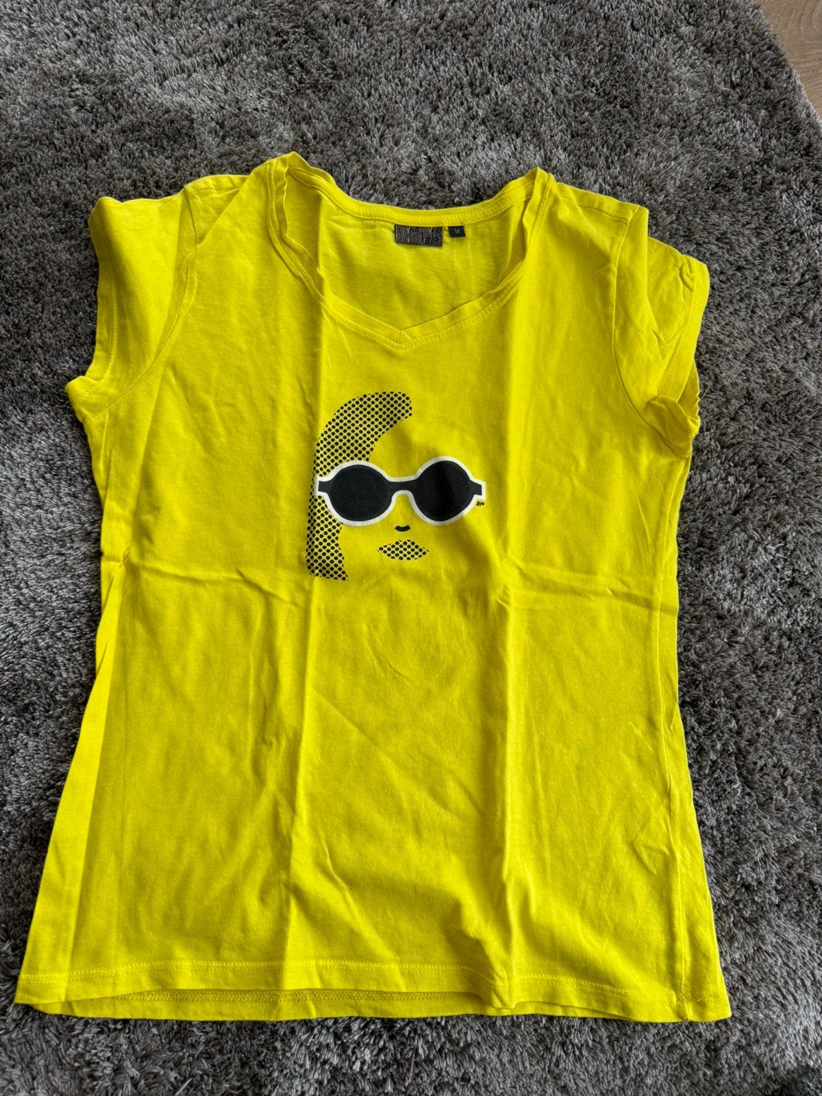 Shirt knalgeel met smiley, Maat 38/40 (M), Geel, Ophalen of Verzenden, Zo goed als nieuw