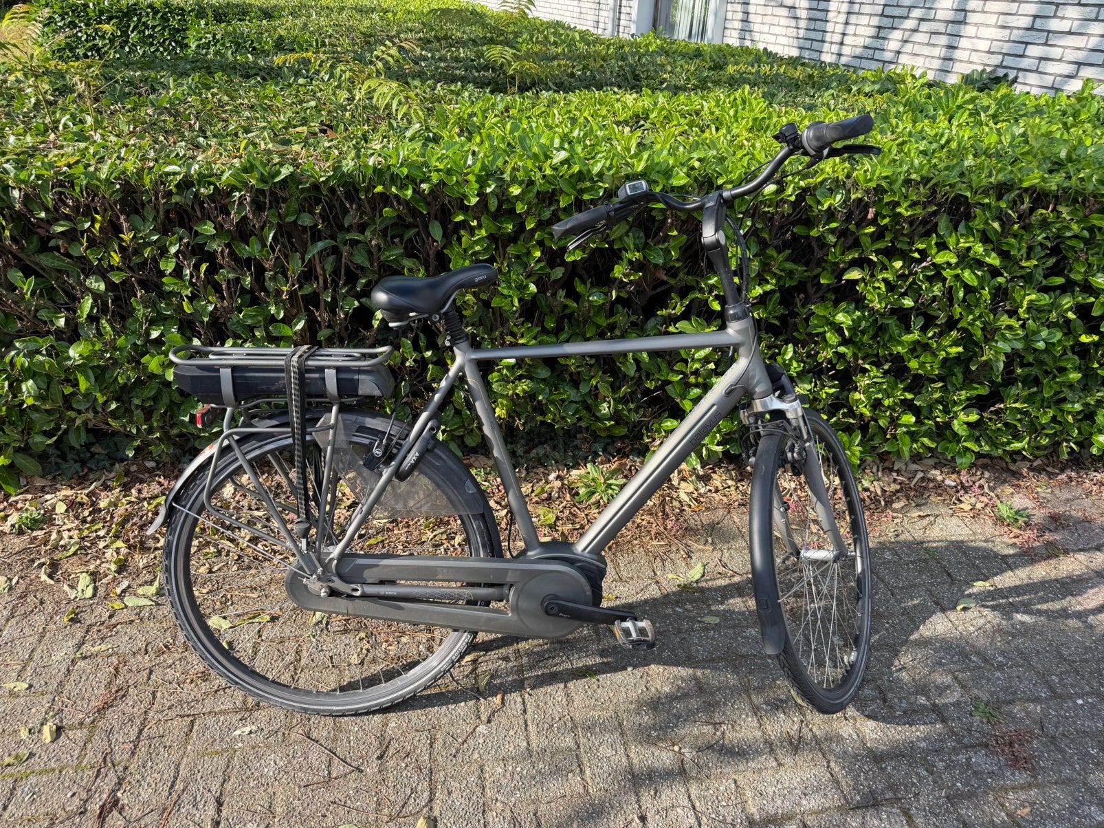 Foto 2 van Elektrische Batavus heren fiets