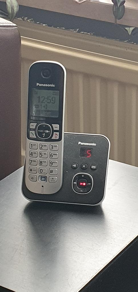 Prachtige telefoonset Panasonic, 3 toestellen., Ophalen of Verzenden, Zo goed als nieuw, 2 handsets