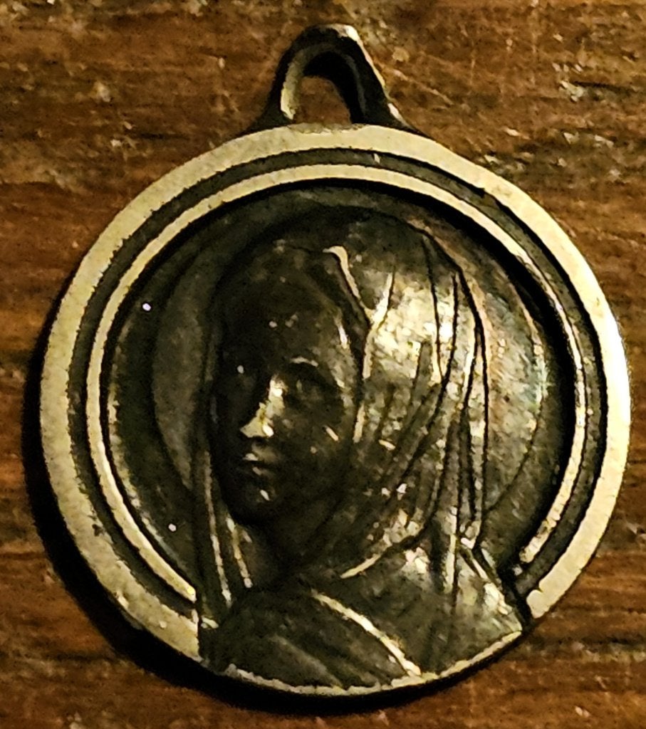 Vintage Lourdes‑medaille (Bernadette & Maria), Ophalen of Verzenden, Overige materialen, Buitenland