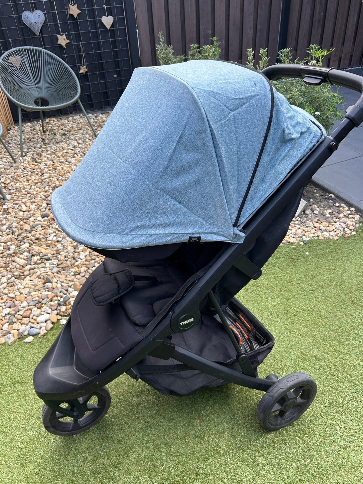 Thule Spring kinderwagen + regenhoes+verstelbare voetensteun, Ophalen, Gebruikt, Overige merken, Verstelbare rugleuning