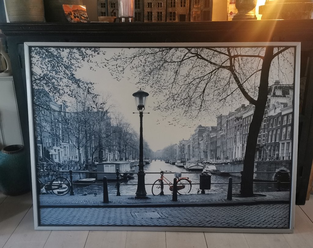 Ikea lijst poster gracht Amsterdam.met rode fiets Vilshult, Ophalen, Zwart