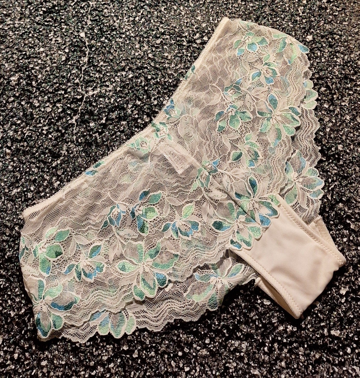 Sexy transparante slip met borduursels maat L/XL, Myanmar, Verzenden, Wit, Slip