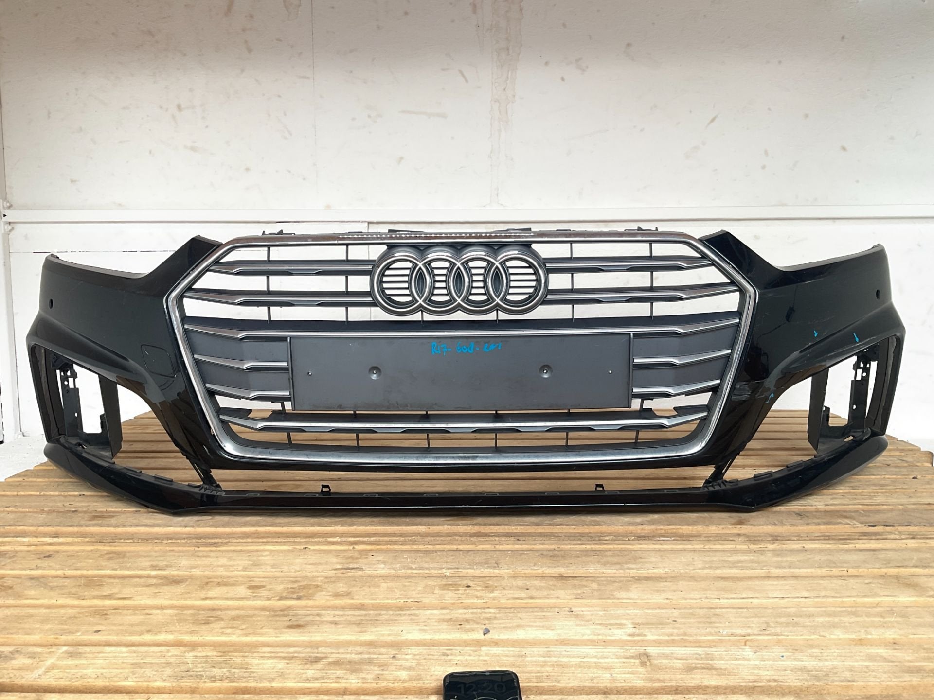 Bumper Audi A5 Coupe Sportback S5 B9.5 8W6853651P Voorbumper, Gebruikt, AUDI AG, Auto-Union-Strasse 1
85045  Ingolstadt, DE, Kundenbetreuung@audi.de