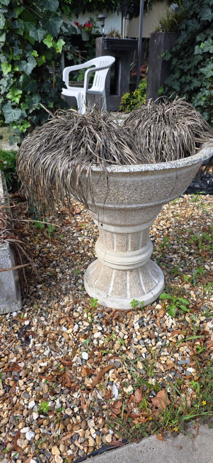 Decoratieve stenen plantenbak op voet, Tuin en Terras, Gebruikt, Minder dan 60 cm, Rond, Ophalen of Verzenden
