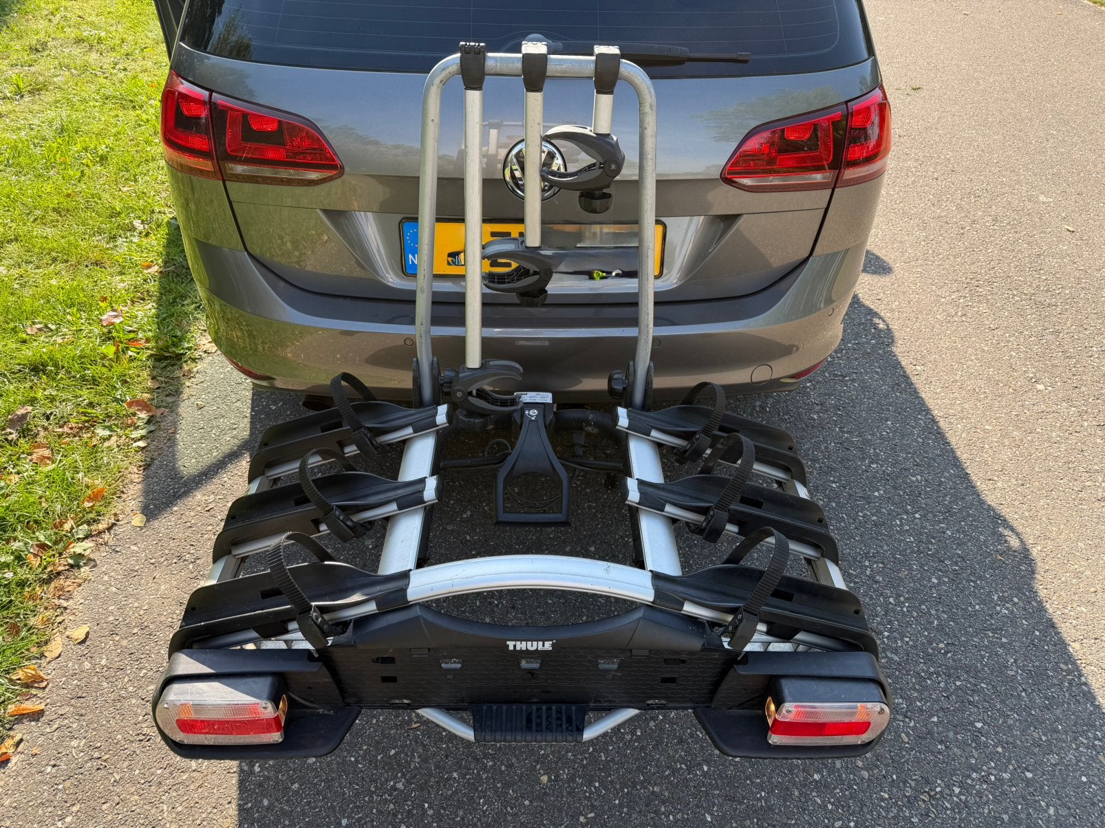 Thule EW 923 fietsendrager voor 3 fietsen of 4 kantelbaar, Ophalen, 3 fietsen of meer, Zo goed als nieuw, Brede banden