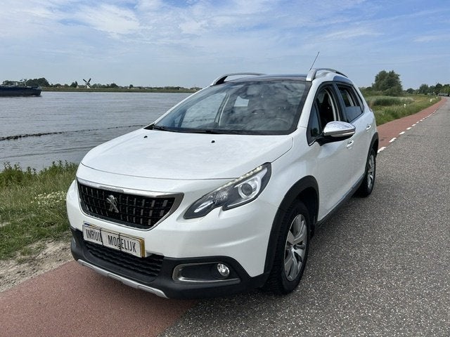 Peugeot 2008 1.2 automaat 2014 79.000 km Nap nwe Vredestein, Auto's, Dealer onderhouden, 450 kg, Euro 6, 1199 cc