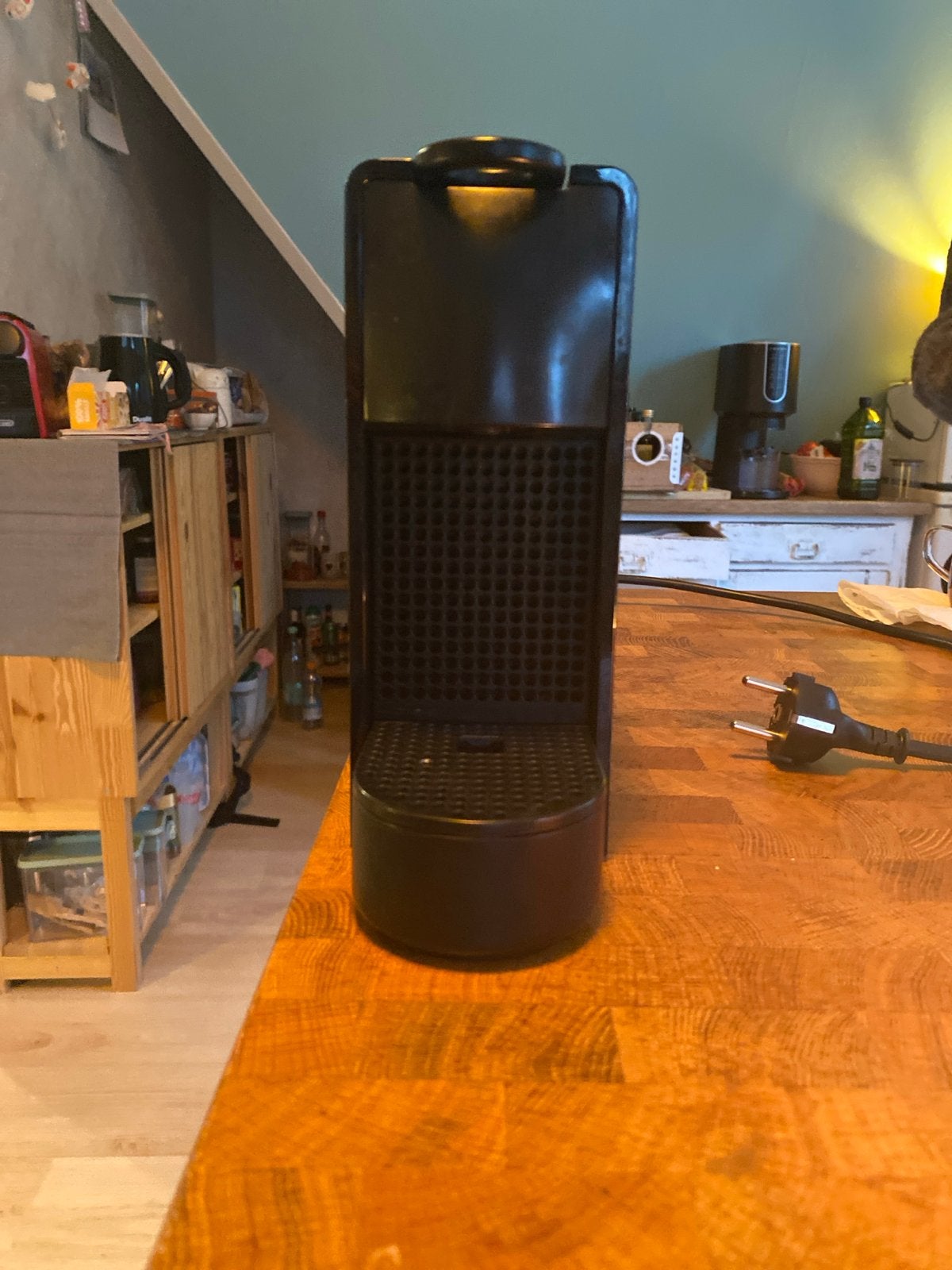 Nespresso Essenza Mini - Zwart, Espresso apparaat, Ophalen of Verzenden, Zo goed als nieuw, 1 kopje