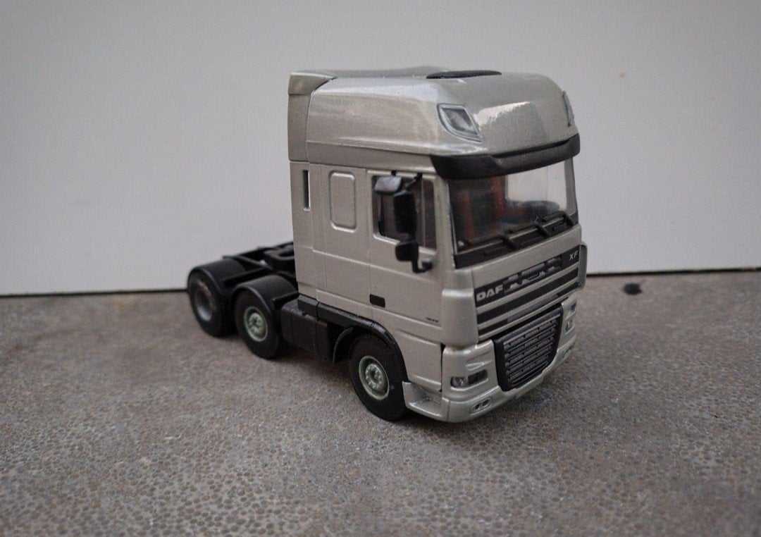 DAF XF SpaceCab Voorloper Modelvrachtwagen, Hobby en Vrije tijd, Ophalen of Verzenden, Zo goed als nieuw, Bus of Vrachtwagen, Lion Toys