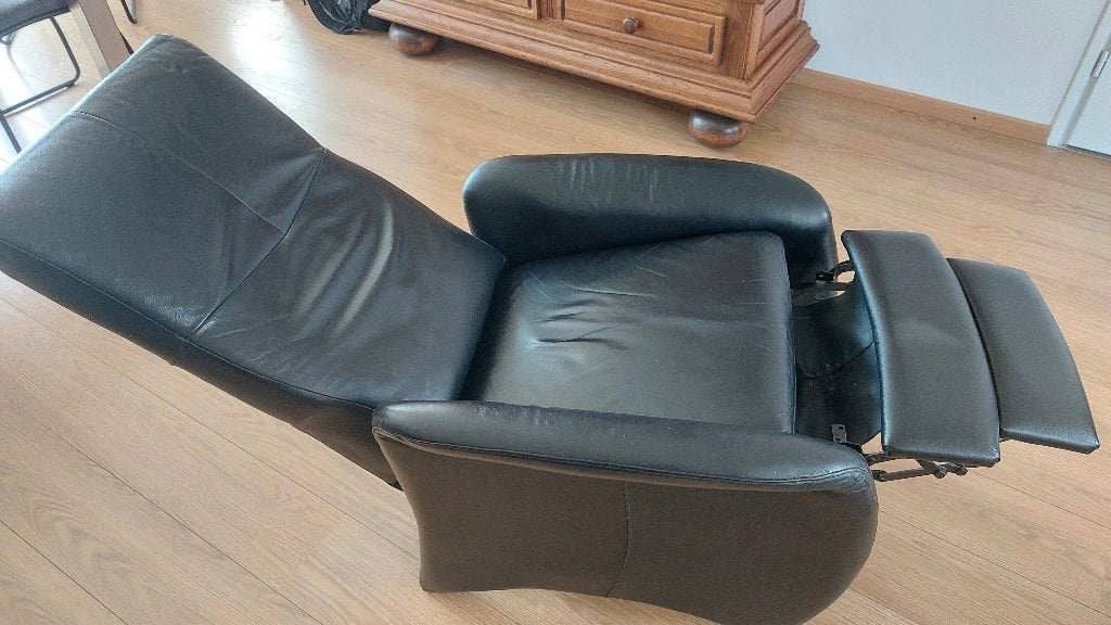 Leren relaxstoel aangeboden, Ophalen, Minder dan 50 cm, Gebruikt, Minder dan 75 cm