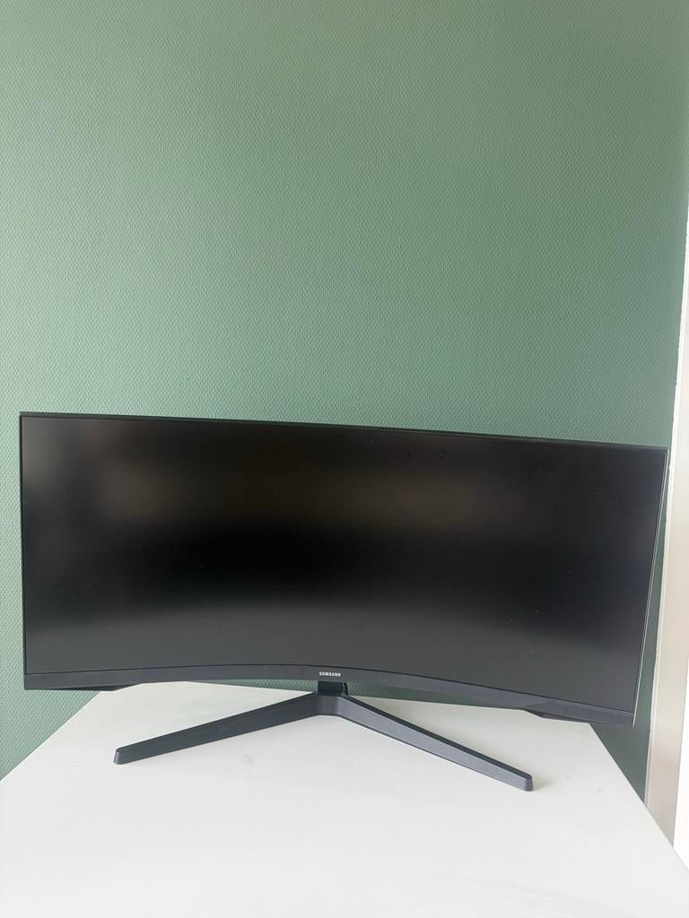 Samsung 34 inch QHD Ultrawide Curved Monitor LC34G55TWWPXEN, Computers en Software, Monitoren, Ophalen of Verzenden, Zo goed als nieuw
