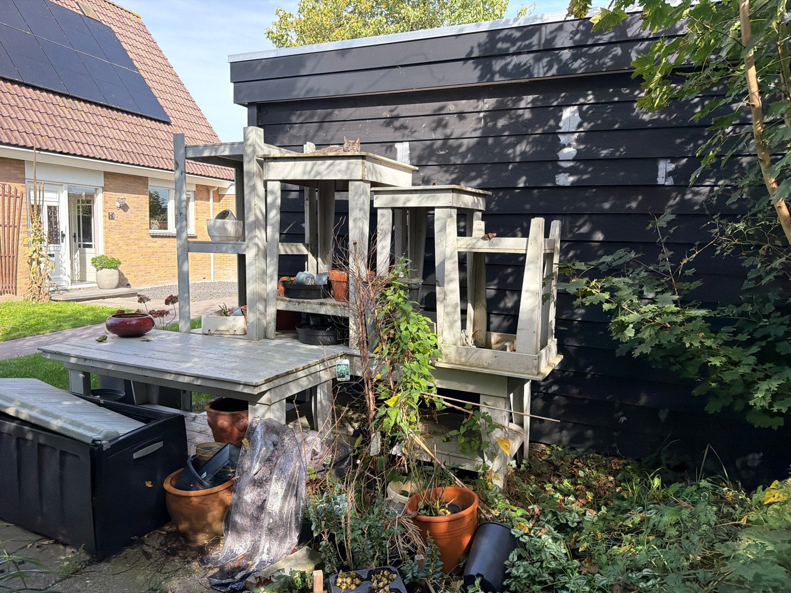 Gratis 2 houten tuin(tafel) grijs voor buiten of binnen, Ophalen, Gebruikt, Rechthoekig, Hout