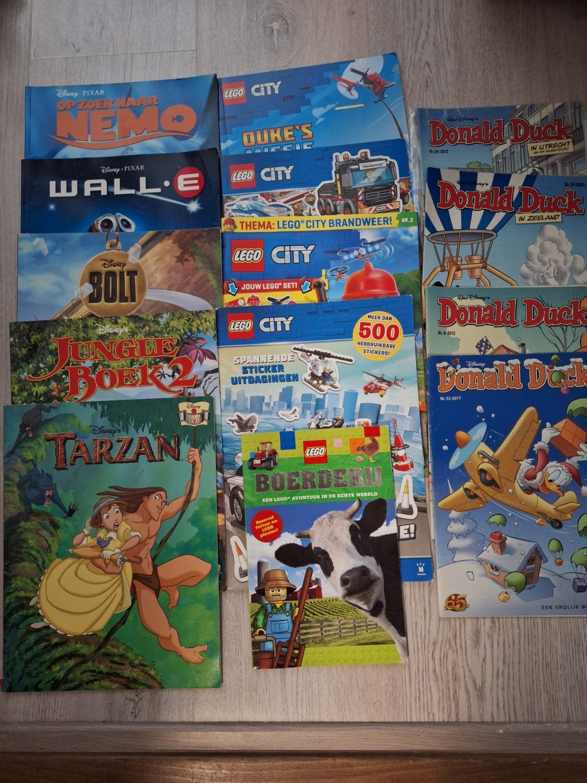 14 delig vakantie lees pakket, lego, donald duck, disney, Ophalen of Verzenden, Gelezen