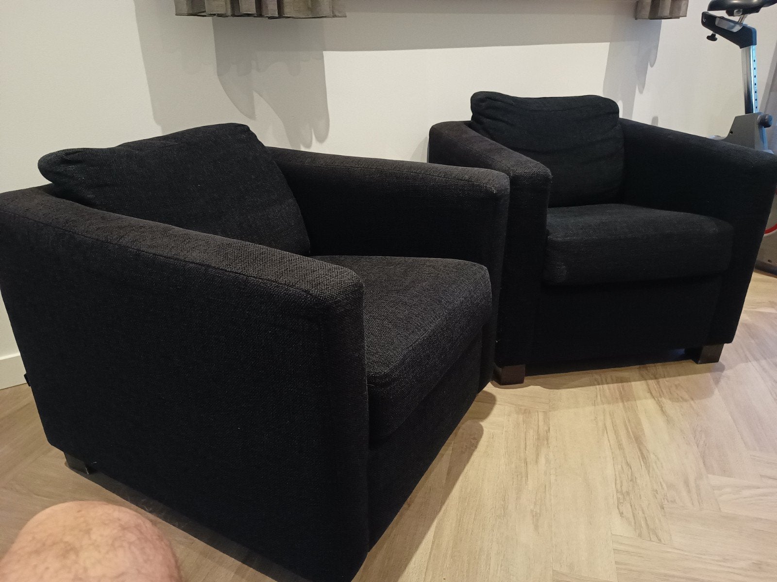 twee zwarte fauteuils, Ophalen, Gebruikt, Eenpersoons, 75 tot 100 cm