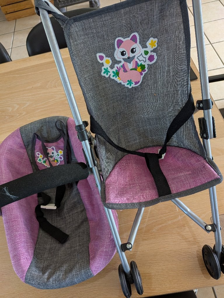 Poppenbuggy en maxi cosi, Kinderen en Baby's, Ophalen of Verzenden, Zo goed als nieuw, Babypop