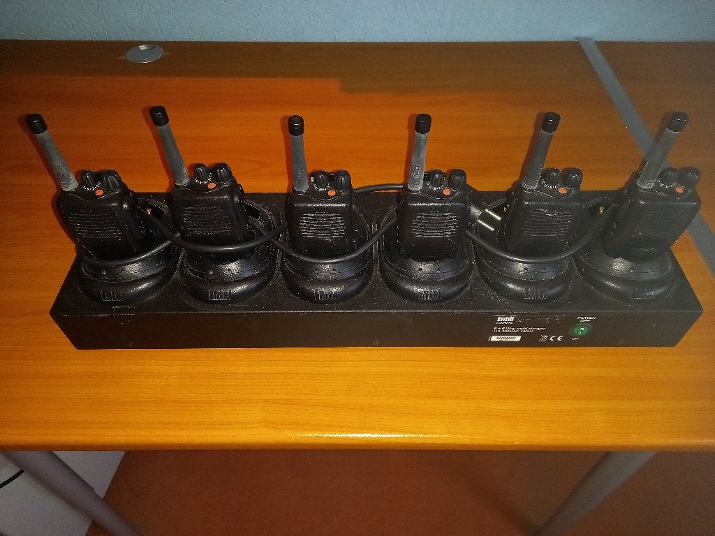 professionele portofoons, Ophalen of Verzenden, Zo goed als nieuw, Portofoon of Walkie-talkie, Met broekklem