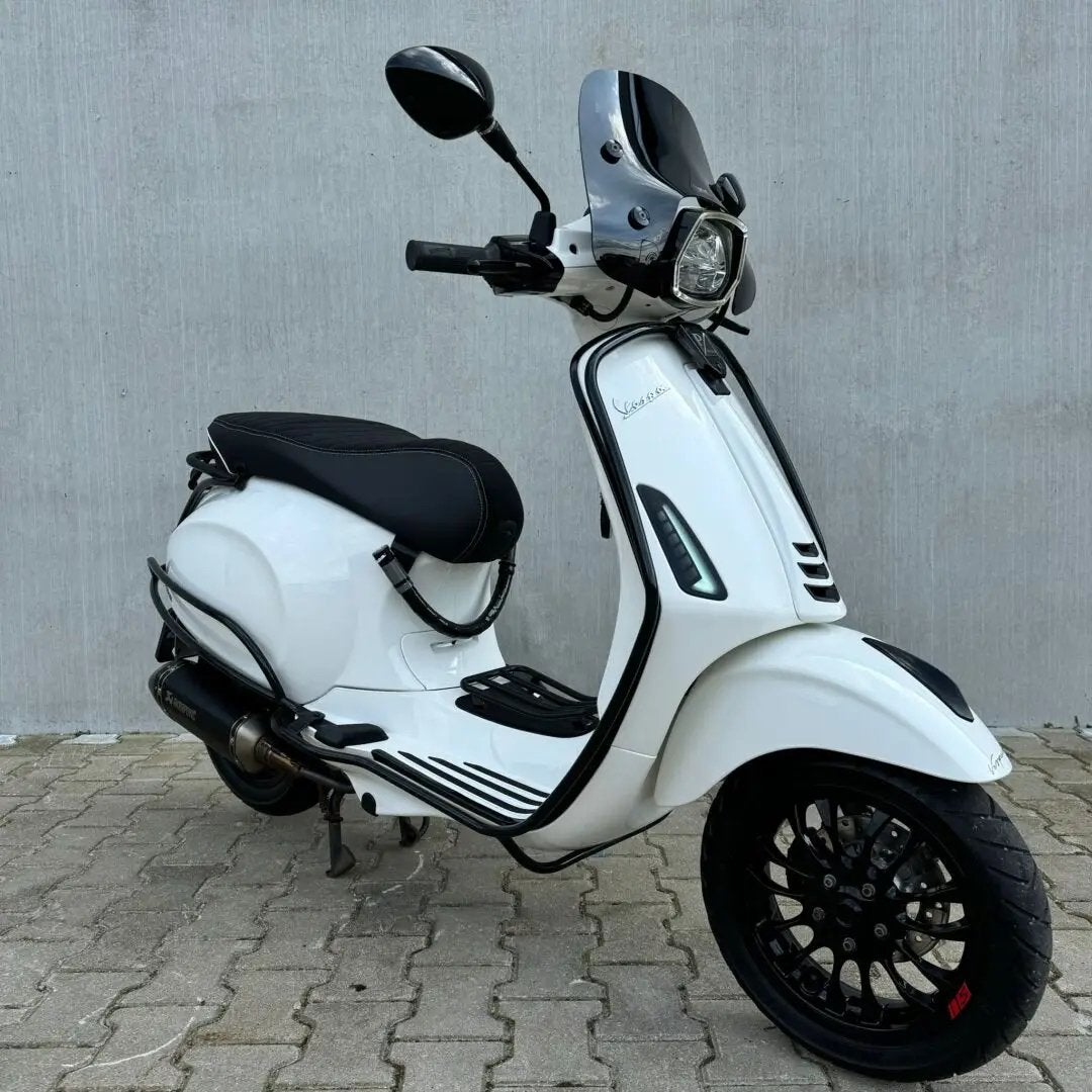 Gezocht vespa en zip, Fietsen en Brommers, Scooters | Vespa, Ophalen of Verzenden, Zo goed als nieuw, Benzine, Overige modellen