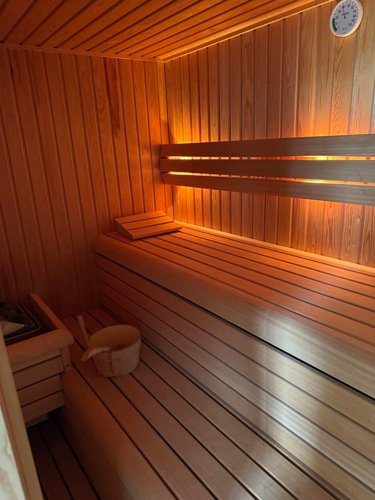 Finse Sauna - 250x170 - Werkt uitstekend - Merk VSB Wellness, Ophalen, Gebruikt, Fins of Traditioneel, Complete sauna