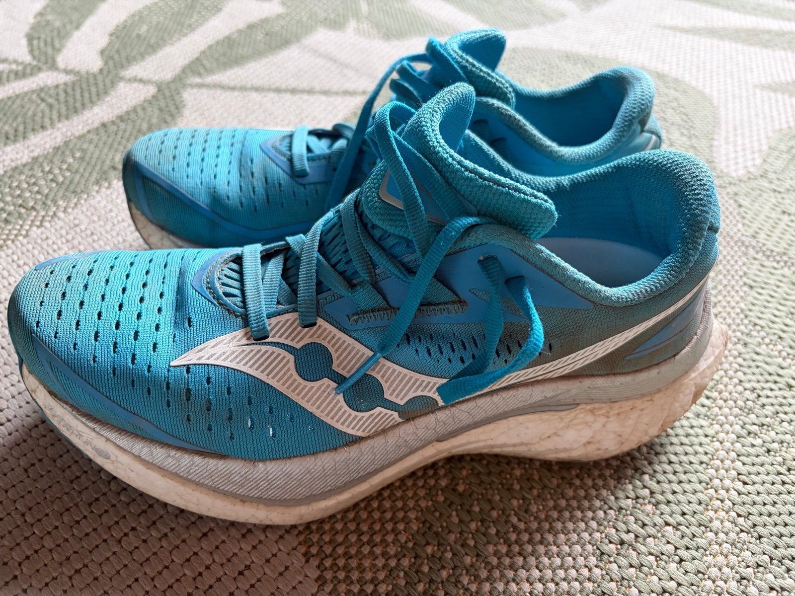 Saucony hardloopschoenen dames - maat 40, Blauw, Hardlopen of Fietsen, Gedragen, Ophalen