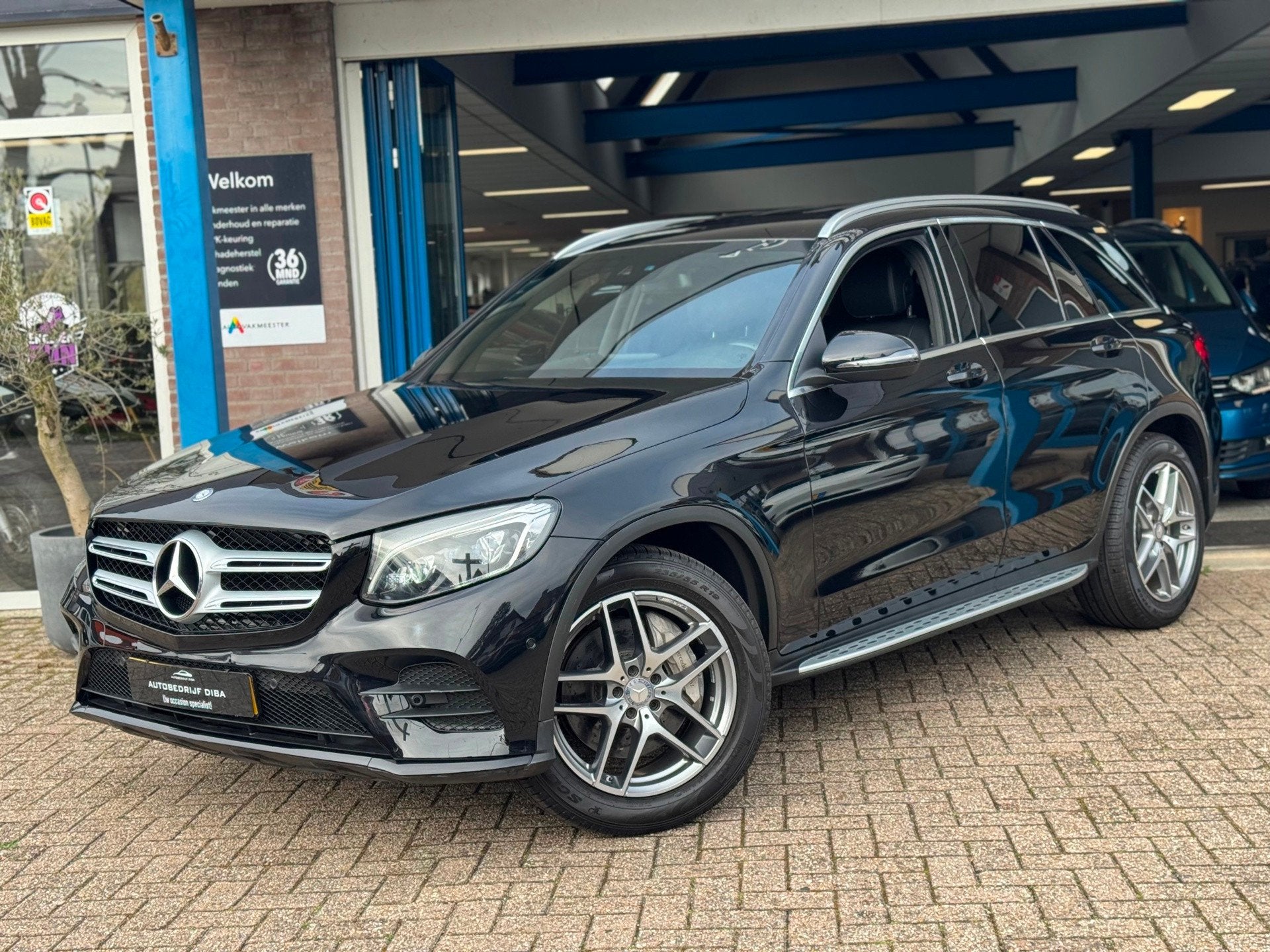 Mercedes-Benz GLC-klasse 250 4MATIC AMG Edition 1 2016 NAVI, Auto's, Automaat, Dealer onderhouden, Gebruikt, 4 cilinders