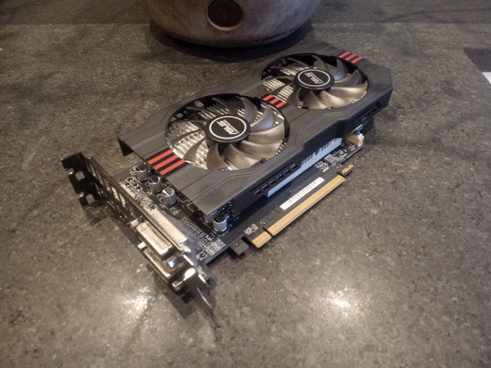 ASUS R7360-OC-2GD5-V2, Gebruikt, AMD, HDMI, Ophalen of Verzenden
