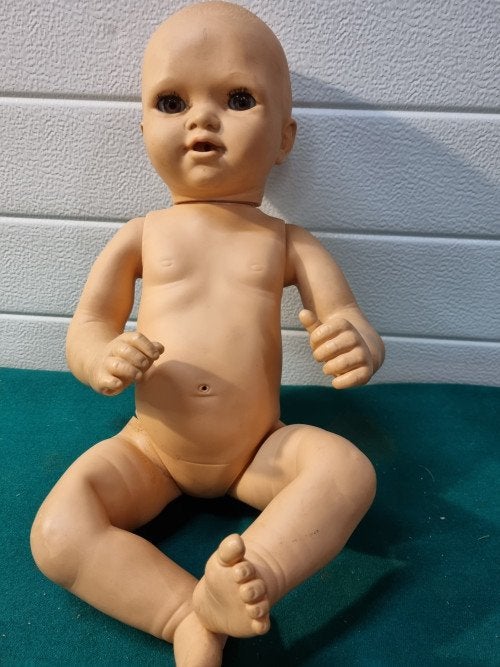 Babypop sebino 365, Verzamelen, Poppen, Ophalen of Verzenden, 'T Olde Gre-j, Info@toldegrej.nl, Endepoelstraat 20f Didam